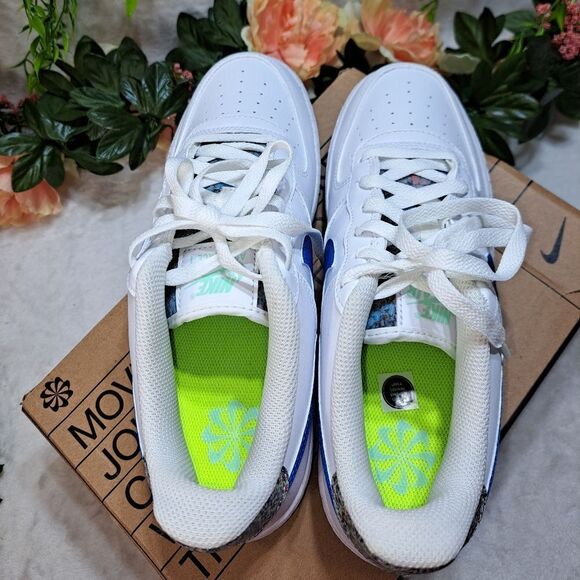 Nike Air Force 1 LV8 GS - Picture 10 of 16